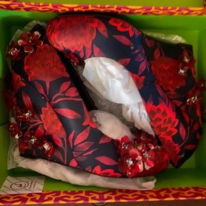 Tory Burch Pixie Wedge Size 8